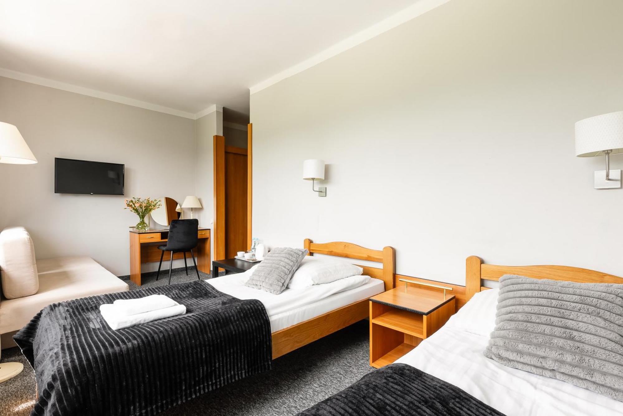Hotel Helios 300M Od Krupowek Nowy Basen Od 12 Lipca Zakopane Ngoại thất bức ảnh