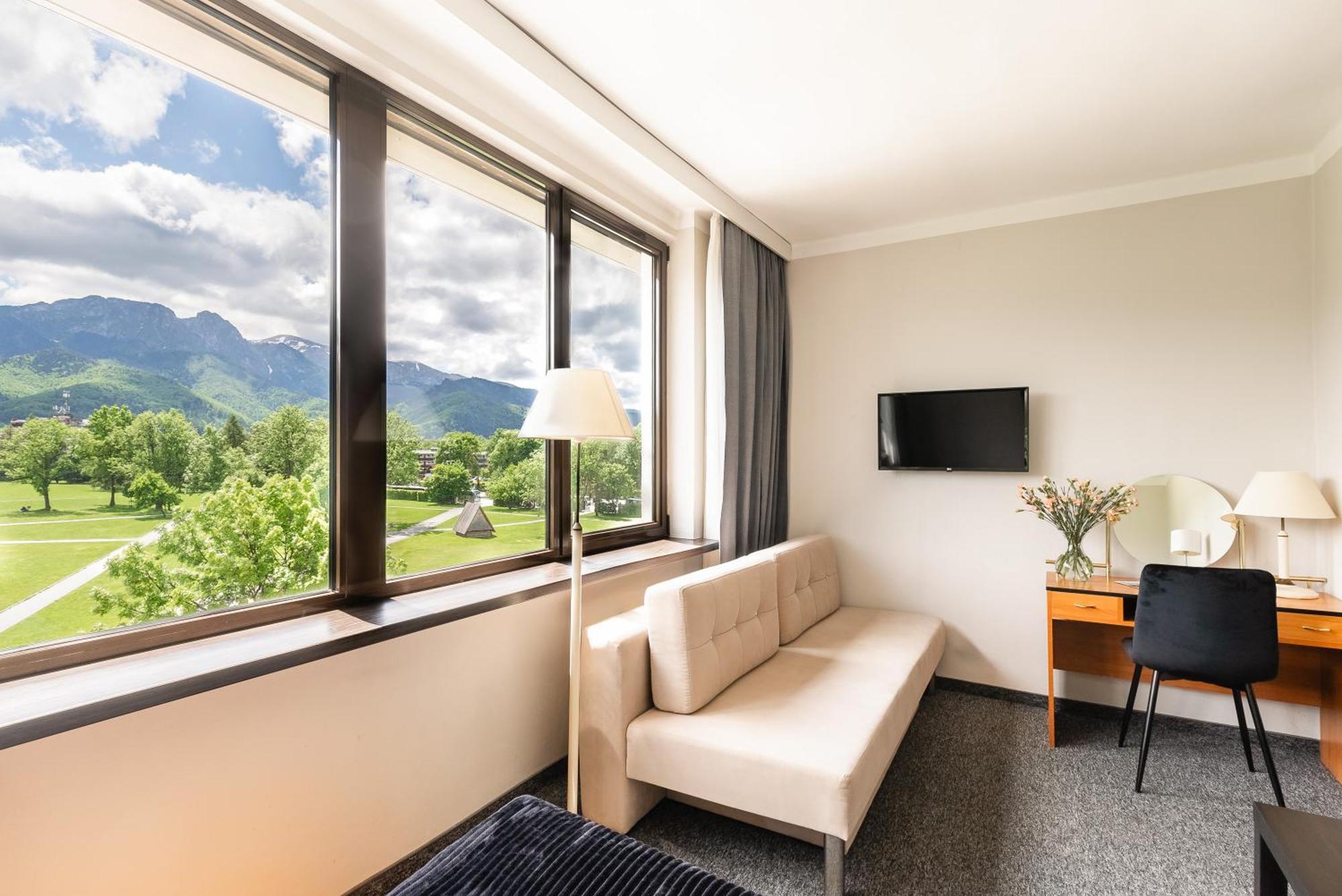 Hotel Helios 300M Od Krupowek Nowy Basen Od 12 Lipca Zakopane Ngoại thất bức ảnh