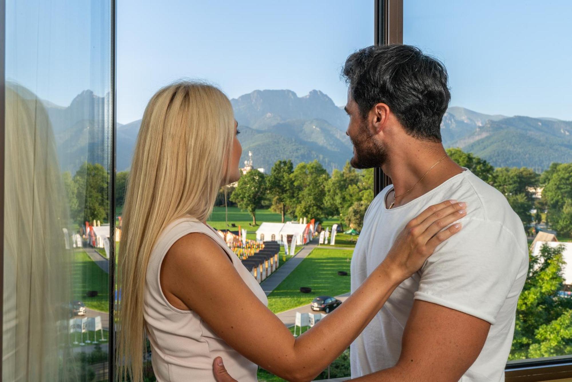 Hotel Helios 300M Od Krupowek Nowy Basen Od 12 Lipca Zakopane Ngoại thất bức ảnh