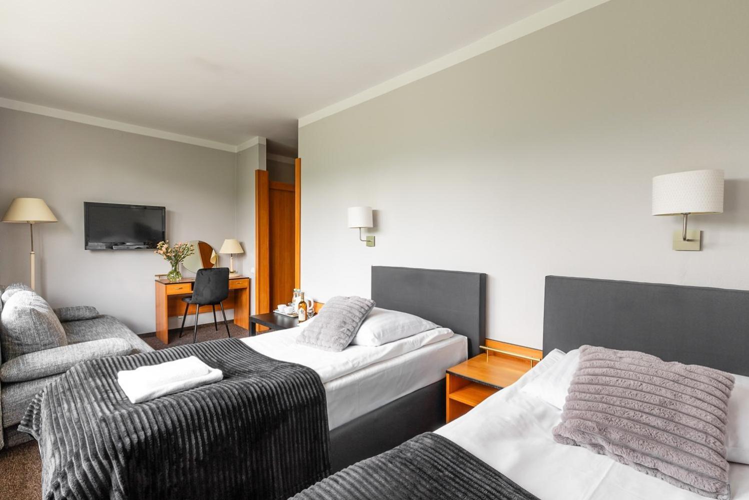 Hotel Helios 300M Od Krupowek Nowy Basen Od 12 Lipca Zakopane Ngoại thất bức ảnh