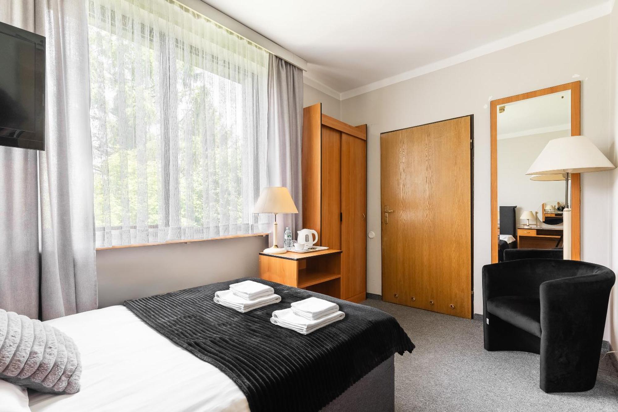 Hotel Helios 300M Od Krupowek Nowy Basen Od 12 Lipca Zakopane Ngoại thất bức ảnh